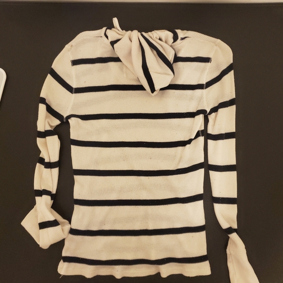 Gap Hooded Tee - Picture 4 of 5